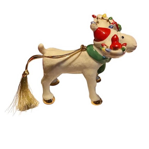 2019 Lenox Under the Mistletoe with Marcel the Moose Ornament - Picture 5 of 9